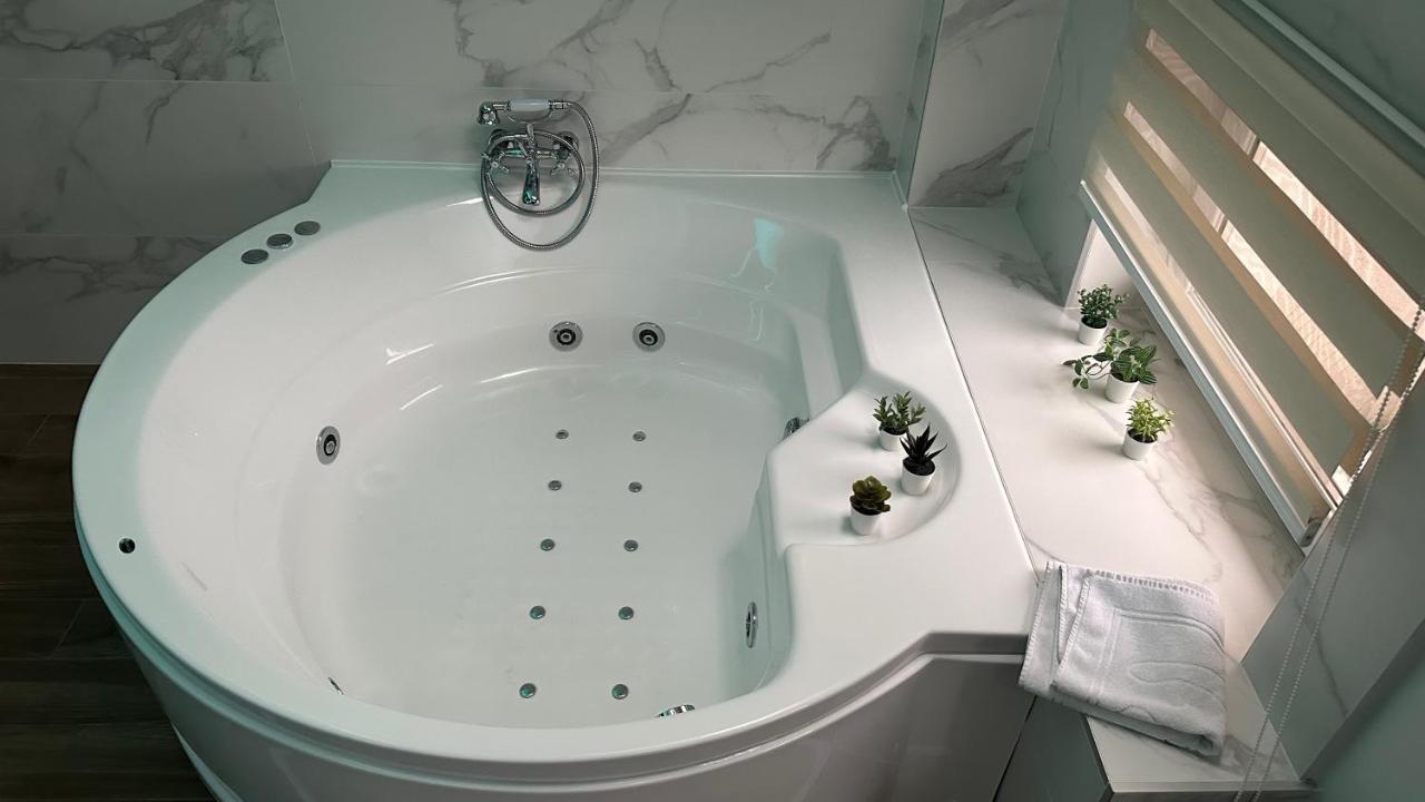 Seti Gorgeous Apartments With Jacuzzi Belgrad Exterior foto