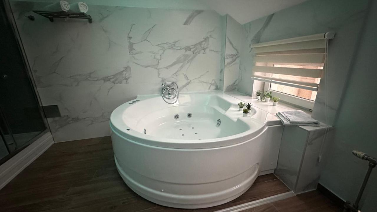 Seti Gorgeous Apartments With Jacuzzi Belgrad Exterior foto